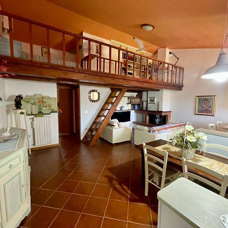 Amazing House 10 Min By Car From The Beach Olbia Ngoại thất bức ảnh