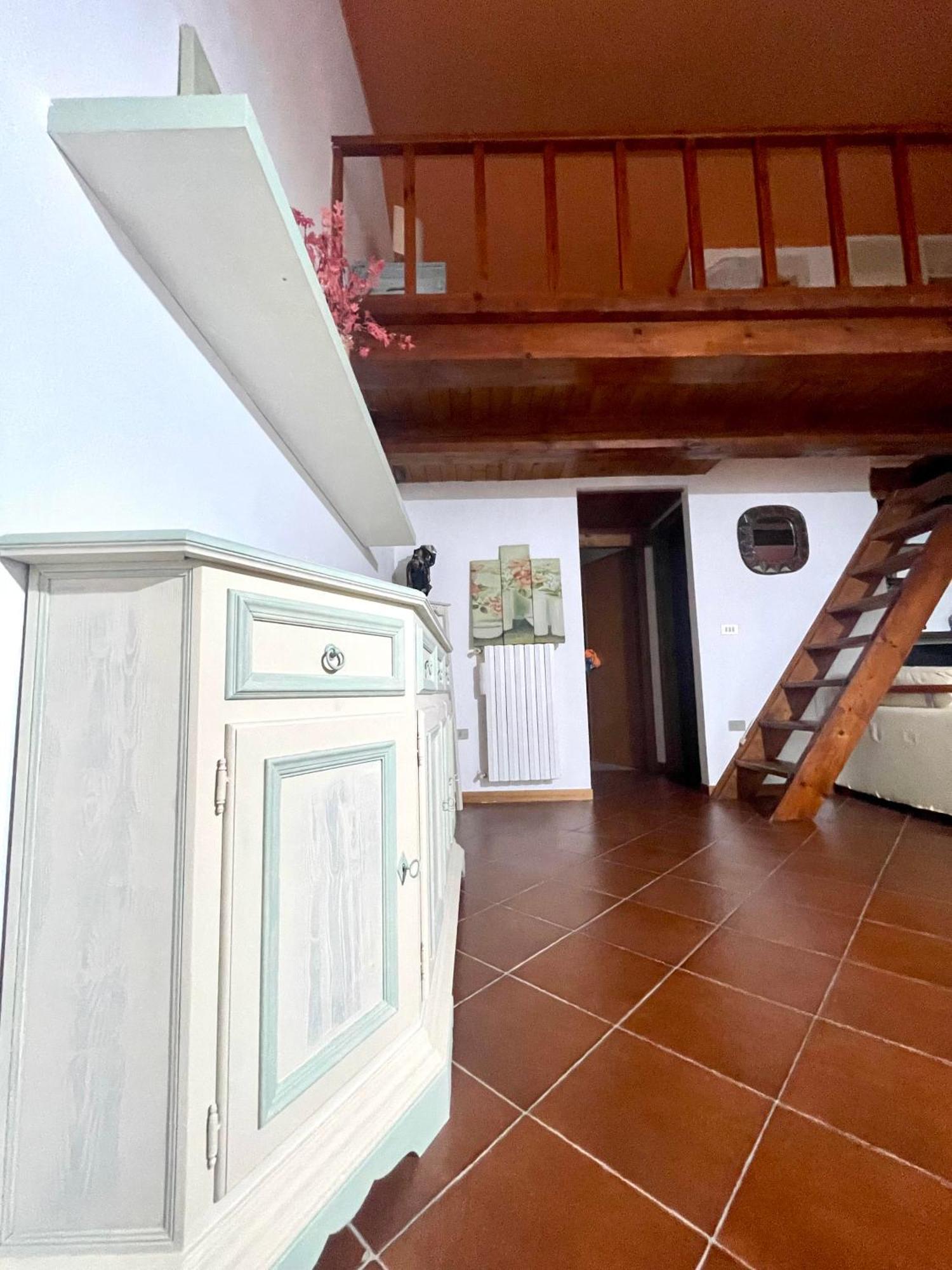 Amazing House 10 Min By Car From The Beach Olbia Ngoại thất bức ảnh