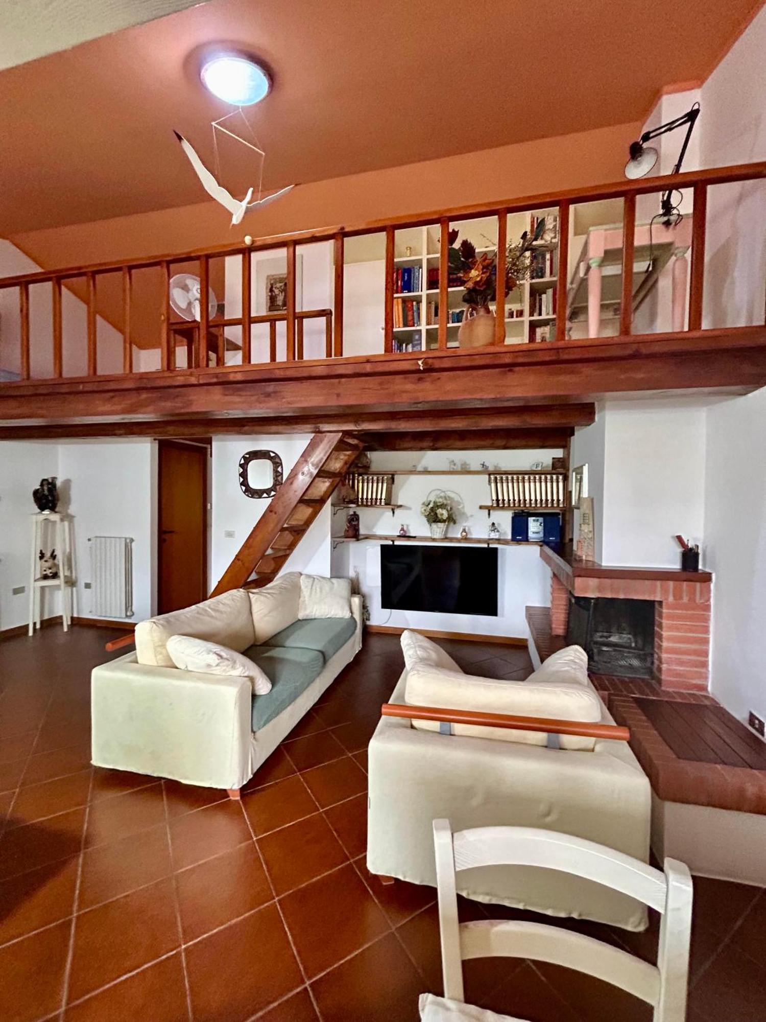 Amazing House 10 Min By Car From The Beach Olbia Ngoại thất bức ảnh